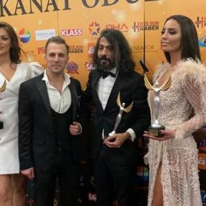 Türkiye-Kosova kültür elçisi ünlü oyuncu ve tv sunucusu Arbnora Ademaj,