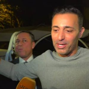 Bir süre önce çıkardığı kitabı nedeniyle Defne Samyeli ile mahkemelik