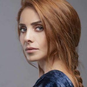 Yapımını Ay Yapım’ın üstlendiği, yönetmenliğini Uluç Bayraktar’ın yaptığı, hikaye ve