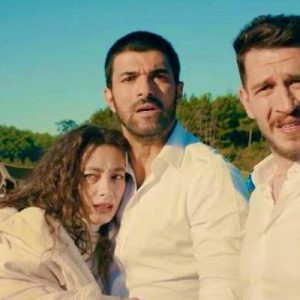 Star TV’nin kısa sürede fenomen olan ‘Sefirin Kızı’ adlı dizisinin