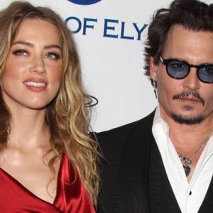 Hollywood yıldızı Amber Heard’ın, eski eşi Johnny Depp’in kendisine açtığı