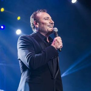Şarkıcı Cenk Eren, sosyal medya hesabından yaptığı paylaşımla takipçilerini yıllar