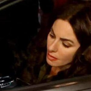 Defne Samyeli, önceki gece Nişantaşı’nda bulunan bir mekanda sahne aldı.