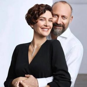 Ünlü oyuncu Halit Ergenç, önceki gün Etiler’de objektiflere takıldı. Ergenç,