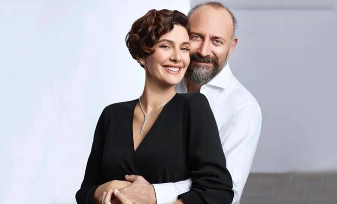 Ünlü oyuncu Halit Ergenç, önceki gün Etiler’de objektiflere takıldı. Ergenç,