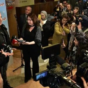 Haluk Levent, 200 öğrenciye her ay 300 TL burs sözü