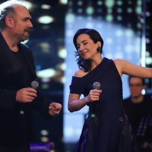 İpek Açar’ın Cuma akşamları TRT Müzik ekranında yayınlanan İpek Açar’la