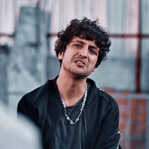 Hakan Muhafız dizisinin 3. Sezonu bugün Netflix’te yayınlandı. Bu sezon