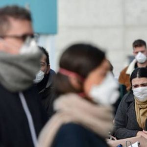 İtalya’da yeni tip koronavirüsten (Kovid-19) hayatını kaybedenlerin sayısı 107’ye yükseldi.