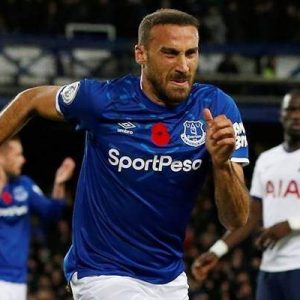 İngiltere ekiplerinden Everton’da forma giyen Cenk Tosun kulübündeki antrenman sistemini