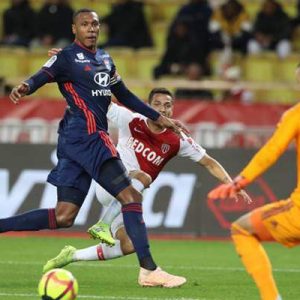 Fransa’da Ligue 1 ve Ligue 2 yöneticileri dünyayı etkisi altına
