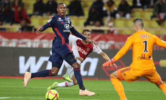 Fransa’da Ligue 1 ve Ligue 2 yöneticileri dünyayı etkisi altına