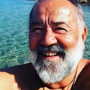 Sosyal medya hesabını aktif kullanan komedyen Ata Demirer, Instagram hesabından