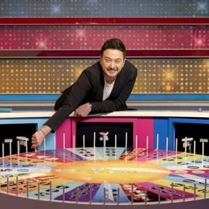 Kanal D’nin efsane programı Çarkıfelek, Onur Büyüktopçu’nun sunumuyla bayram ekranında.