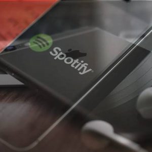 Ünlü müzik şirketi Spotify’in CEO’su Daniel Ek, Apple’ı tekel olmak