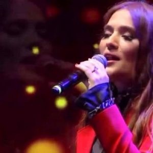 Ünlü şarkıcı Demet Akalın, Türkiye Cumhuriyeti Cumhurbaşkanlığı’nın İletişim Başkanlığı koordinasyonunda