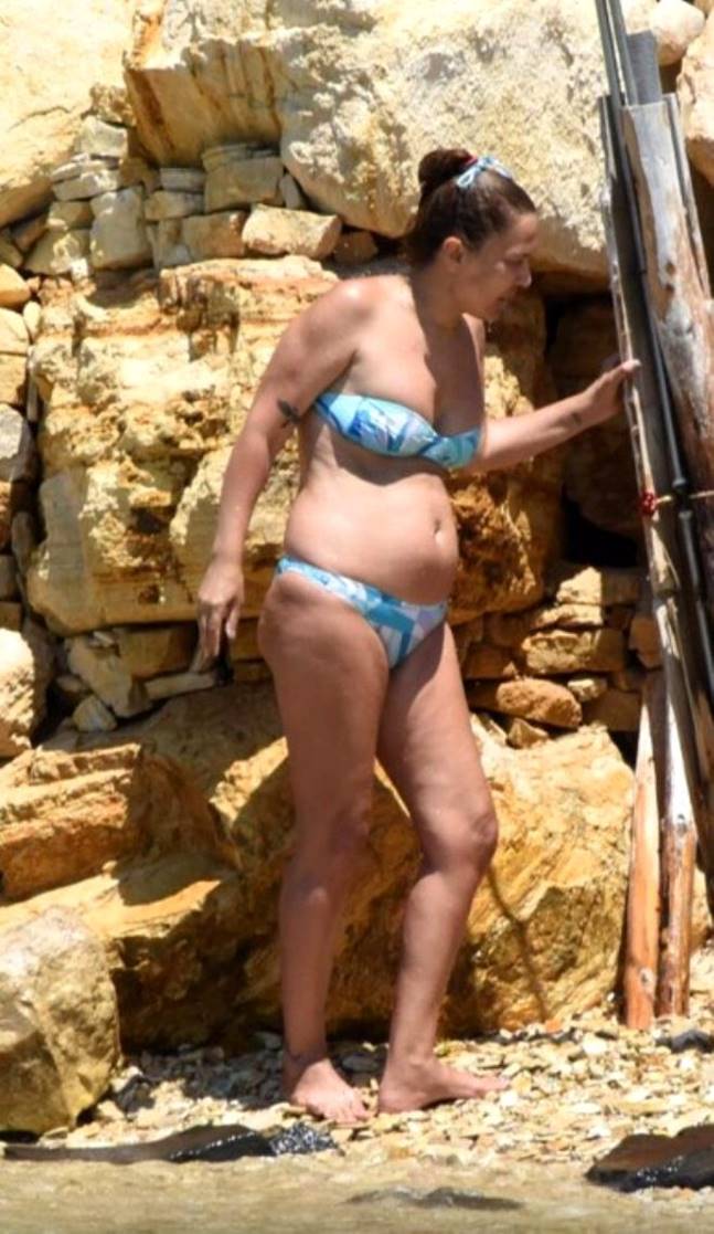 demet akalın kilo