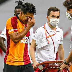 Galatasaray, Gaziantep FK maçında sakatlanan Radamel Falcao’nun sağ arka adalesinde