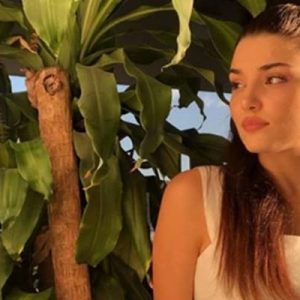 Sevgilisi Murat Dalkılıç ile evlilik hazırlığı içinde olan Hande Erçel,