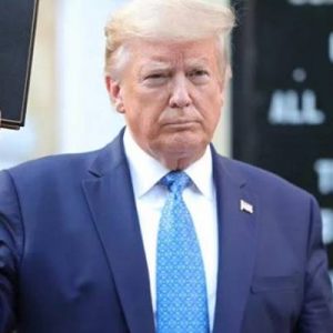 ABD Başkanı Donald Trump’ın Washington DC.’deki mitingi sonrasında destekçileri barikatları
