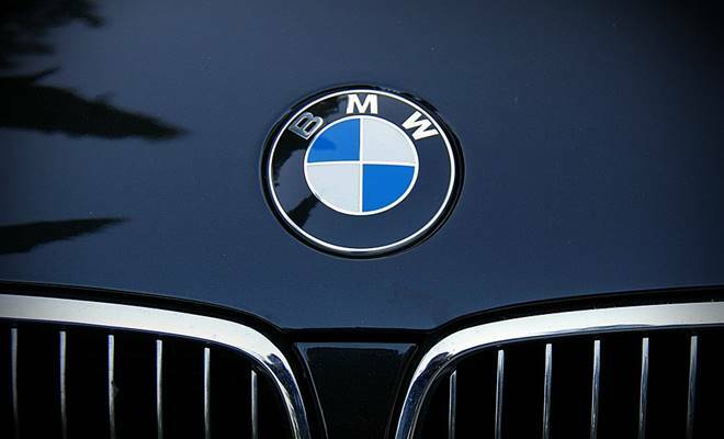 Yakın bir gelecekte, BMW marka otomobillere ilişkin yeni uygulamaların hayata