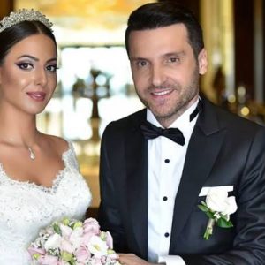 Şarkıcı Sinan Özen ve 4 yıl önce evlendiği eşi Burcu