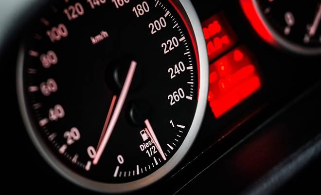 Döviz kurunun yükselmesi sonrasında araba almakta güçlük çekenler ÖTV indirimi