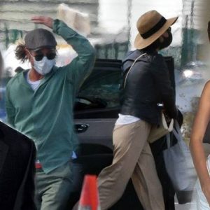 Ünlü aktör Brad Pitt, Fransa’nın Le Castellet Havaaalanı’nda Alman model