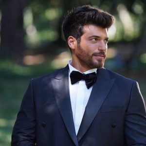 Son olarak Bay Yanlış dizisiyle ekrana gelen oyuncu Can Yaman’dan
