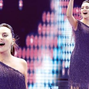 Ebru Gündeş, “Kıymetli arkadaşım, büyüğüm Nur Yerlitaş’ın benim için diktiği