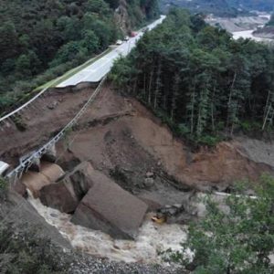 Giresun, Meteoroloji’nin Karadeniz için yaptığı ‘turuncu alarmlı’ uyarısından saatler sonra