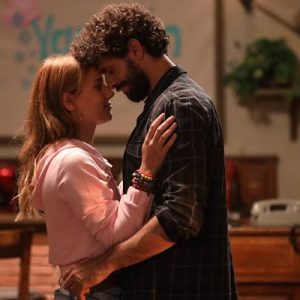 Kanal D’nin her Cumartesi akşamı yeni bölümleri ile ekrana gelen