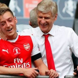 22 yıl boyunca Arsenal’i yöneten ve birçok başarıya imza atan