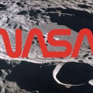 NASA, Ay’ın güneş ışığı alan bölgesinde su keşfettiklerini açıkladı. Henüz