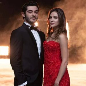 atv ekranlarında izleyiciyle buluşucak, başrollerinde Burak Deniz ve Alina Boz’un