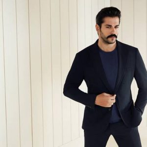 ‘Kuruluş Osman’ dizisinde canlandırdığı Osman Bey karakteri ile ekrana damgasını