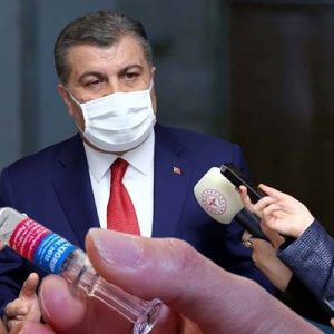 Sağlık Bakanı Fahrettin Koca, koronavirüs aşılarının hakkaniyetle dağıtılacağını, sonuçların anlık