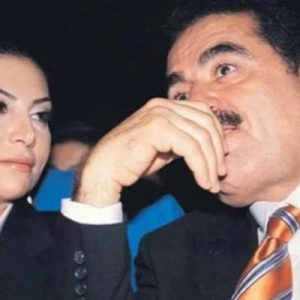 Ünlü şarkıcı Ebru Yaşar yılbaşı için kamera karşısına geçtiği programın