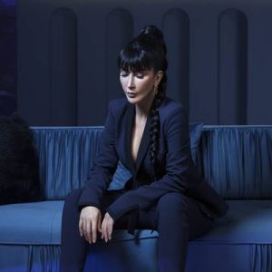 Türkiye’nin sevilen sanatçısı Hande Yener, Ocasso Mobilya’nın yeni marka yüzü