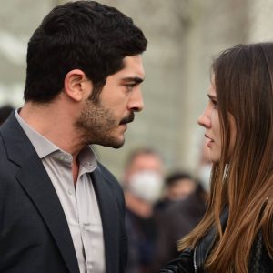Yapımını ‘’Tims&B Productions’ın, yapımcılığını Timur Savcı ve Burak Sağyaşar’ın üstlendiği,