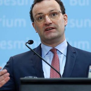 Almanya Sağlık Bakanı Jens Spahn, Kovid-19 virüsünün mutasyona uğramış türlerinin
