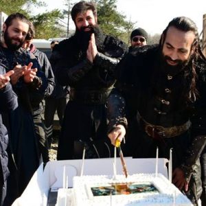 ‘Uyanış: Büyük Selçuklu’ dizisinin başrol oyuncularından Buğra Gülsoy, yeni yaşını