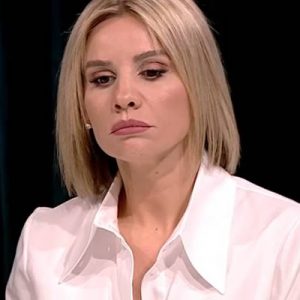 Sunucu Esra Erol, Haber Global ekranlarında yayınlanan Candaş Tolga Işık’ın