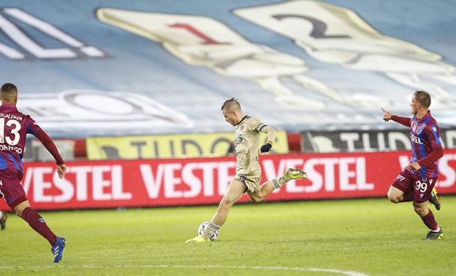 Fenerbahçe, Süper Lig’in 27. haftasında Trabzonspor’u deplasmanda Pelkas’ın golüyle 1-0