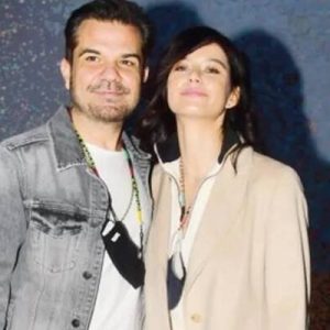 Son olarak Atiye dizisinde rol alan Beren Saat, albüm çıkarmaya