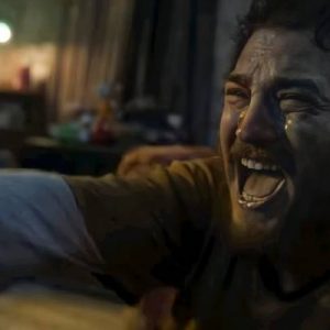 Çağatay Ulusoy’un başrolünü oynadığı Kağıttan Hayatlar filmi, dün akşam Netflix’te