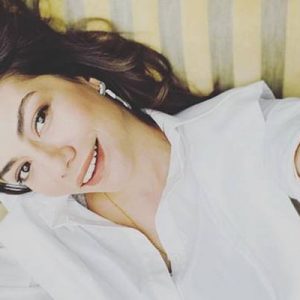 ‘Doğduğun Ev Kaderindir’ adlı dizisi final yapmaya hazırlanan Demet Özdemir,