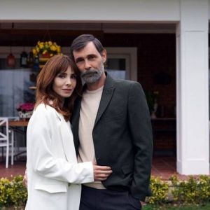 Star’ın yeni dizisi ‘Kağıt Ev’, yakında başlıyor. Yapımcılığına O3 Medya’nın