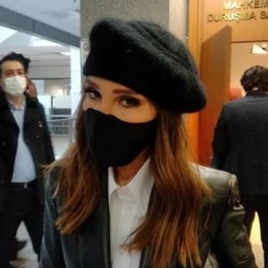 Söylemezsem Olmaz programında yorumculuk yapan Seren Serengil, Can Tanrıyar’a sosyal