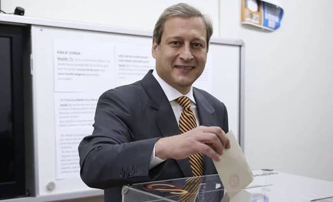 Metin Öztürk, Yiğit Şardan ve Eşref Hamamcıoğlu ile yarışa giren
